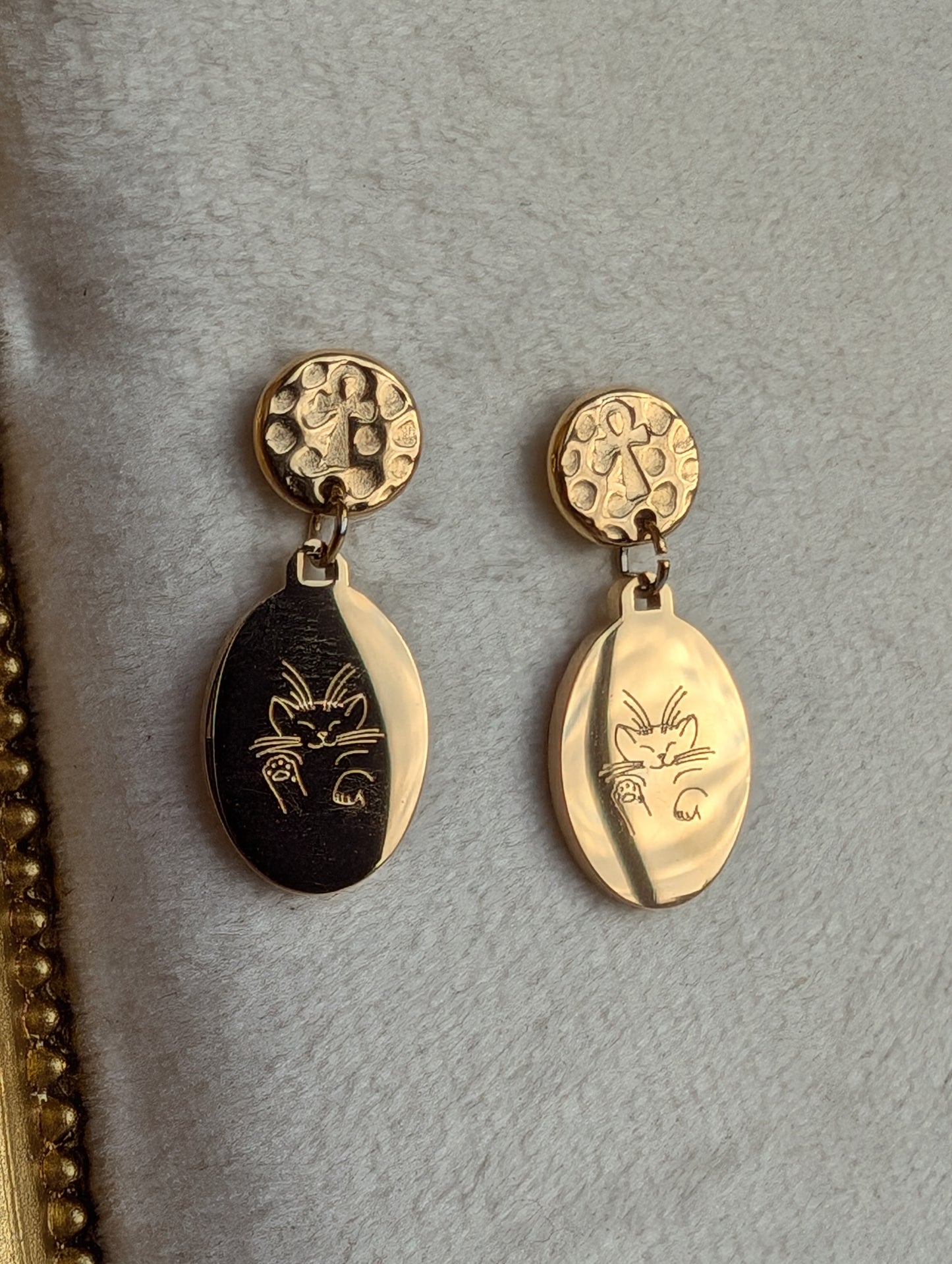 MANEKI NEKO EARRINGS