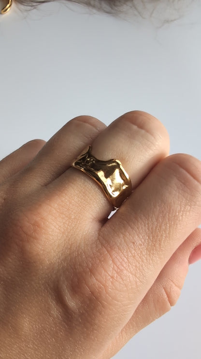 QUEEN RING