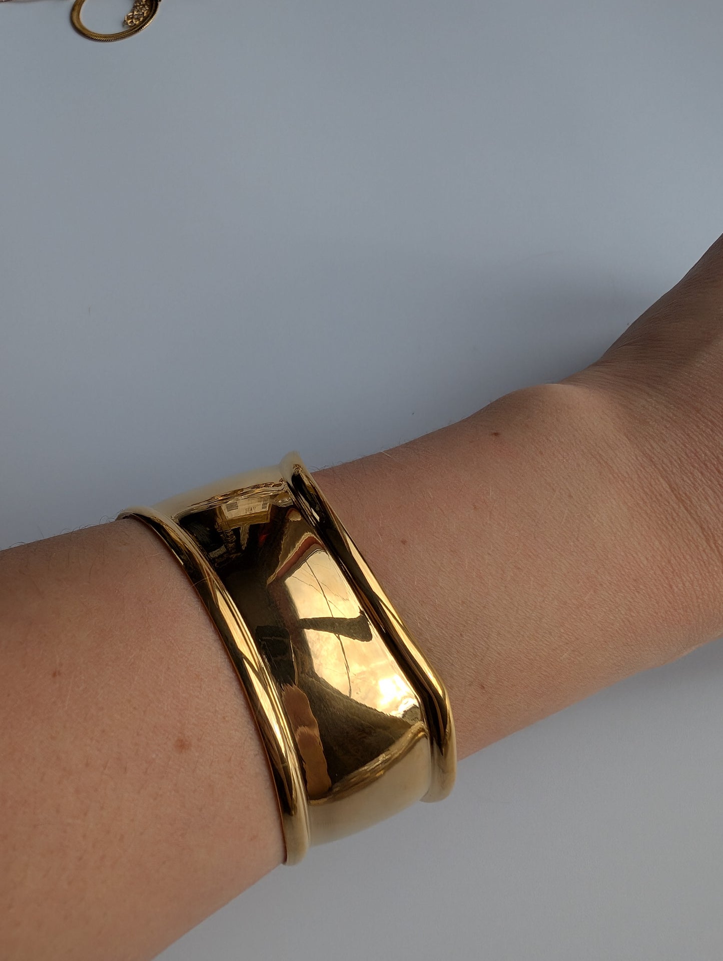 GOLDEN GODDESS CUFF