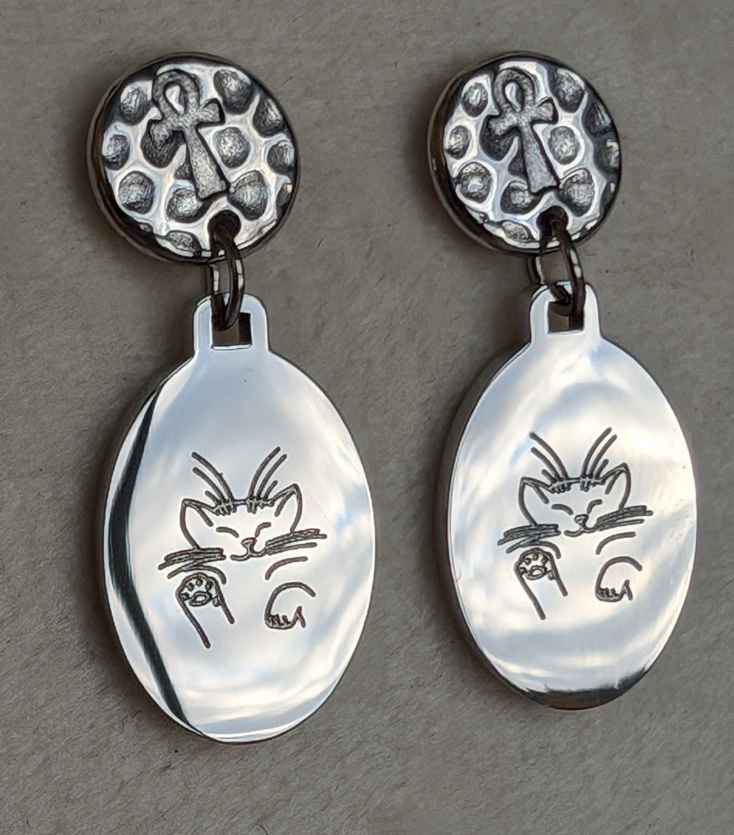 MANEKI NEKO EARRINGS